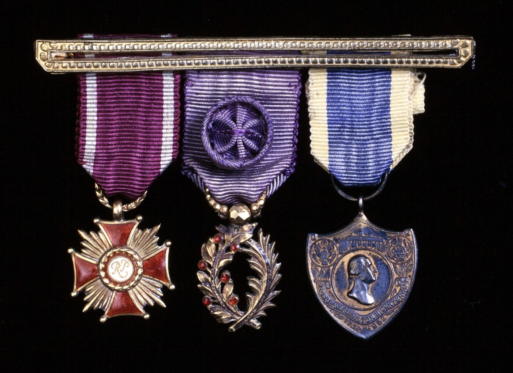 ABOUT SZYK Szyk Medals [Retouched, Luna]
